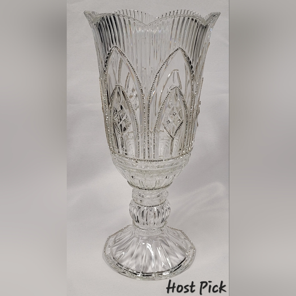 Vintage Vase ***HOST PICK*** - Picture 1 of 3